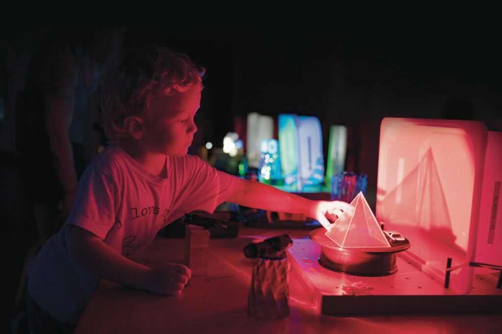 20241110 Iluminatelight16 1800x1200